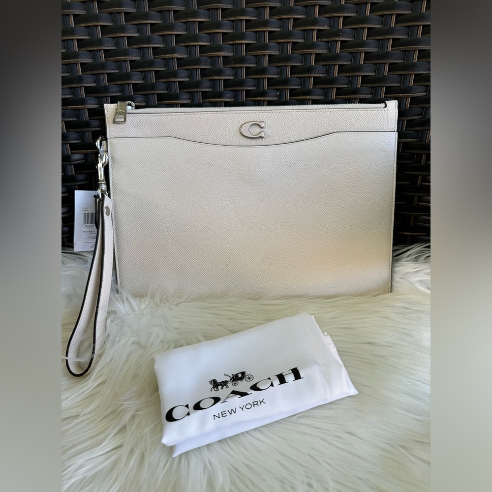 Pouch Wristlet In Crossgrain Leather With Signature Canvas Interior